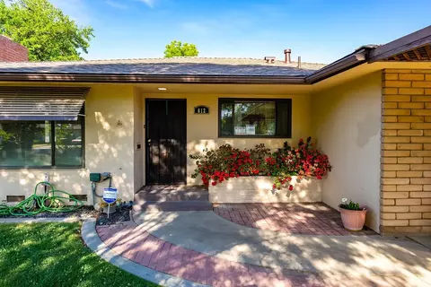 612 Foster Ave, Madera, CA 93637 photo 1