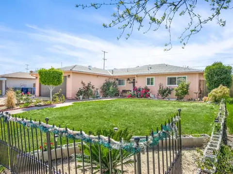 3334 Claremont Ave, Clovis, CA 93611 photo 1