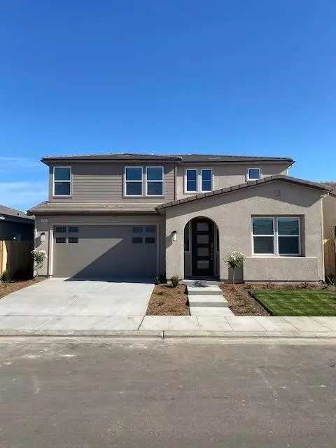 4049 Bellaire Ave, Clovis, CA 93619 photo 1