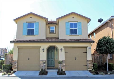 3692 Elevations Way, Clovis, CA 93619 photo 1