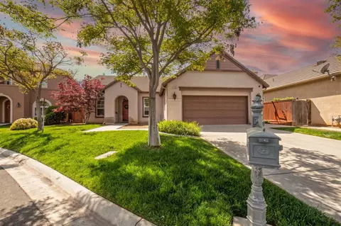 11069 E Greenbury Way, Clovis, CA 93619 photo 1