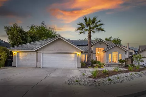 597 Goshen Ave, Clovis, CA 93611 photo 1