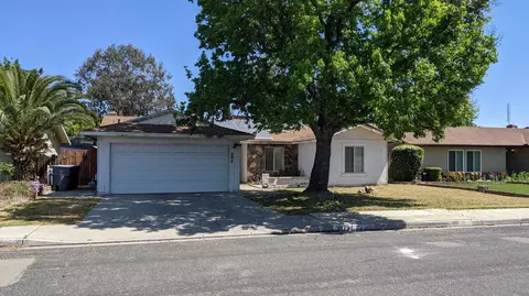 3075 Adler Ave, Clovis, CA 93612 photo 1