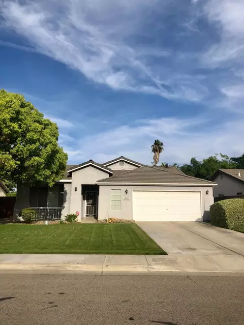 1902 Shady, Visalia, CA 93291 photo 1