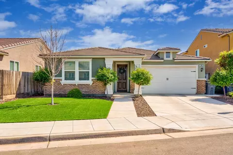 3882 Sussex Ave, Clovis, CA 93619 photo 1