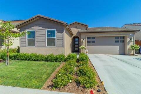 4089 Bellaire Ave, Clovis, CA 93619 photo 1