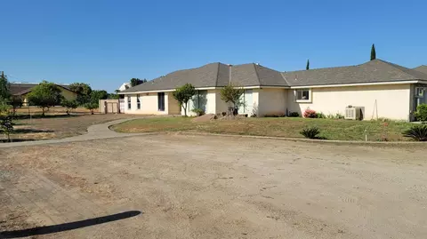 1653 N Mccall Ave, Sanger, CA 93657 photo 1