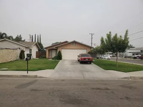 925 Riverside Dr, Madera, CA 93638 photo 1