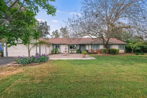 13406 E Rialto Ave, Sanger, CA 93657 photo 1