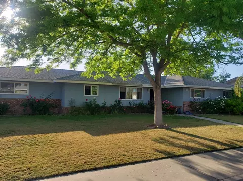 791 S Manor Dr, Kerman, CA 93630 photo 1