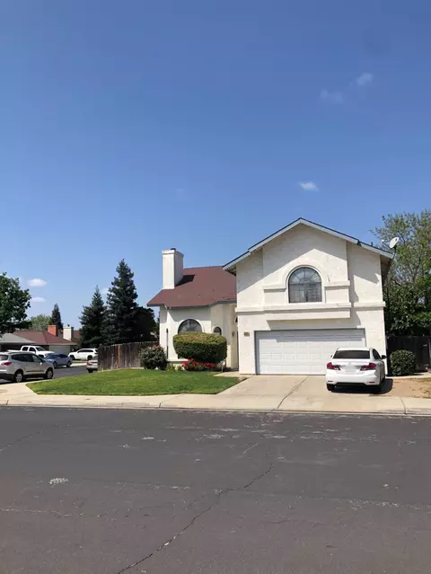 658 N Bundy Ave, Clovis, CA 93611 photo 1