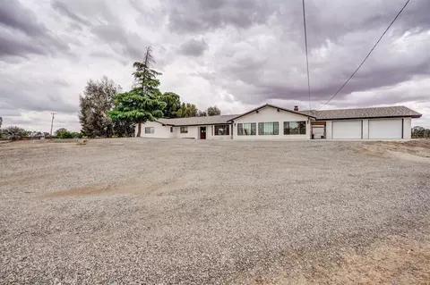 17157 Karen Rd, Madera, CA 93636 photo 1