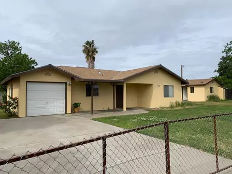 448 Ramona St, Madera, CA 93638 photo 1
