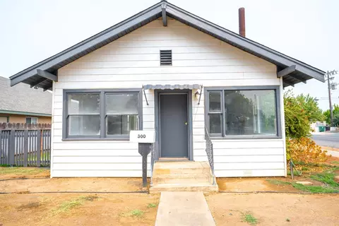 300 Riverside Ave, Chowchilla, CA 93610 photo 1