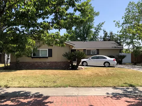 746 N Bates Ave, Dinuba, CA 93618 photo 1