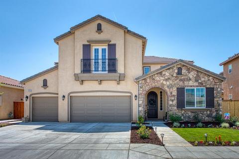 4266 Sierra Madre Ave, Clovis, CA 93619 photo 1