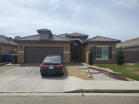 716 Ficklin Dr, Madera, CA 93637 photo 1