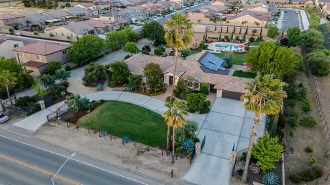 1551 N Locan Ave, Clovis, CA 93619 photo 1