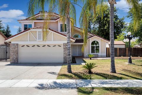 2592 Barstow Ave, Clovis, CA 93611 photo 1