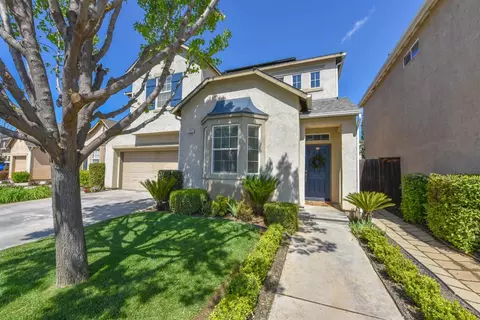 1727 Glen Oban Ln, Clovis, CA 93619 photo 1