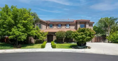 2445 Holly Ave, Clovis, CA 93611 photo 1