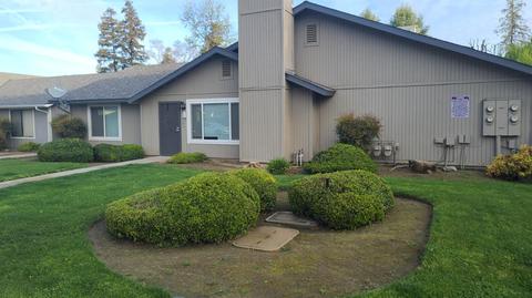 577 W Escalon Ave, Clovis, CA 93612 photo 1