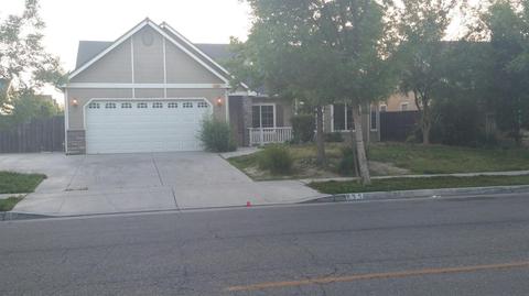 799 S Park Ave, Kerman, CA 93630 photo 1