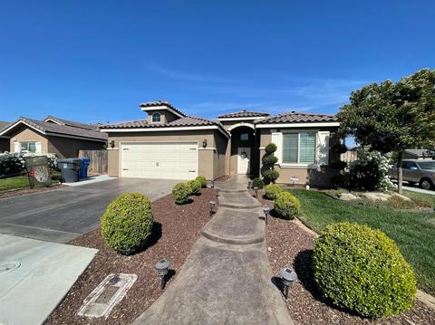 1381 Shelley Cv, Madera, CA 93637 photo 1