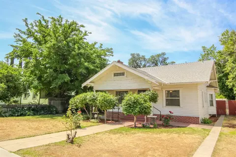 220 S I St, Madera, CA 93637 photo 1