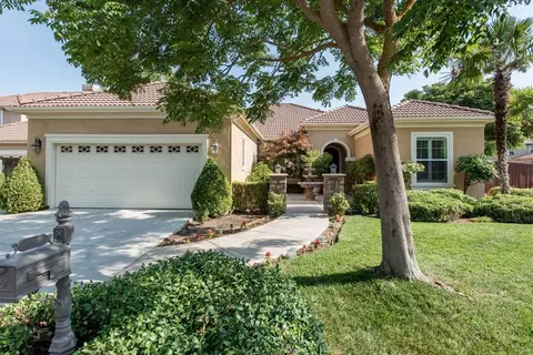 11061 E Le Conte Pass Ct, Clovis, CA 93619 photo 1