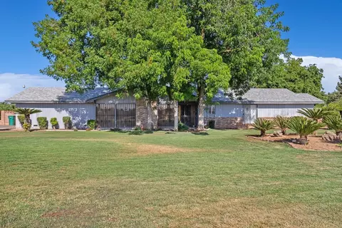 598 N Mccall Ave, Sanger, CA 93657 photo 1