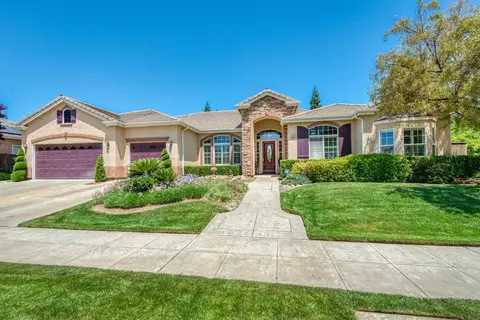 2883 Everglade Ave, Clovis, CA 93619 photo 1