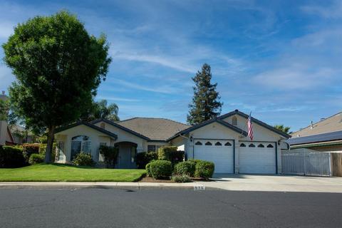 576 Cromwell Ave, Clovis, CA 93611 photo 1