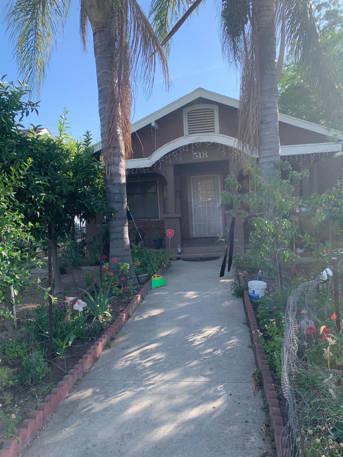518 N D St, Madera, CA 93638 photo 1