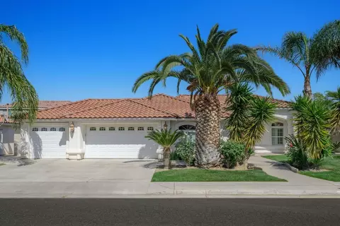 1357 Hillsboro Ave, Madera, CA 93637 photo 1
