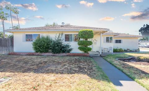 237 E Colonial Dr, Hanford, CA 93230 photo 1