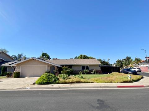 863 Menlo Ave, Clovis, CA 93612 photo 1