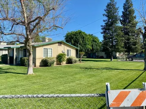 386 W Sierra Ave, Clovis, CA 93612 photo 1