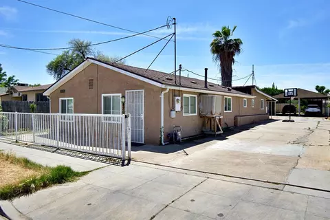 420 Stinson Ave, Madera, CA 93638 photo 1
