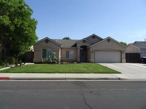 1925 Sequoia Ave, Sanger, CA 93657 photo 1