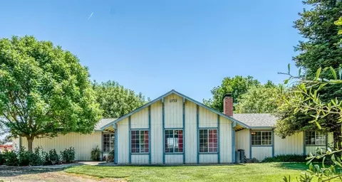 5859 E International Ave, Clovis, CA 93619 photo 1