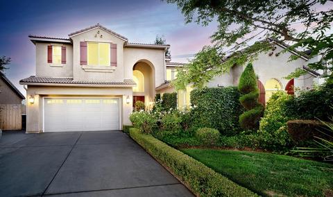 2448 Powers Ave, Clovis, CA 93619 photo 1