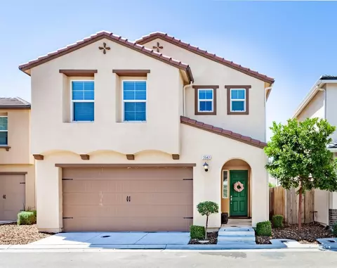 3542 Significant Way, Clovis, CA 93619 photo 1