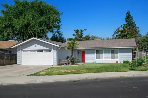 274 N Manila Ave, Clovis, CA 93612 photo 1