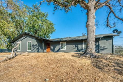 22178 Auberry Rd, Clovis, CA 93619 photo 1