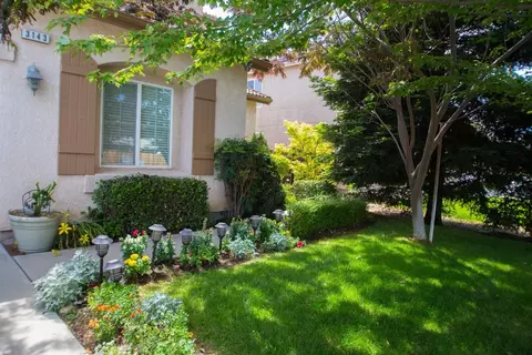 3143 Burgan Ave, Clovis, CA 93611 photo 1