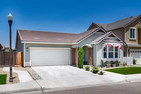 3579 Sussex Ave, Clovis, CA 93619 photo 1