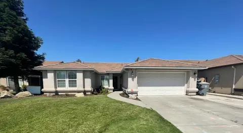 36 Asilomar Dr, Madera, CA 93637 photo 1