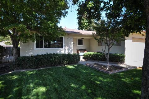 2879 Fine Ave, Clovis, CA 93612 photo 1
