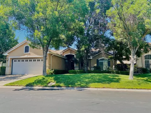 10556 E Greenbury Way, Clovis, CA 93619 photo 1